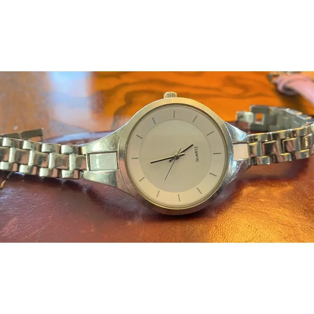 Women's 35mm silver Tone Quartz Watch